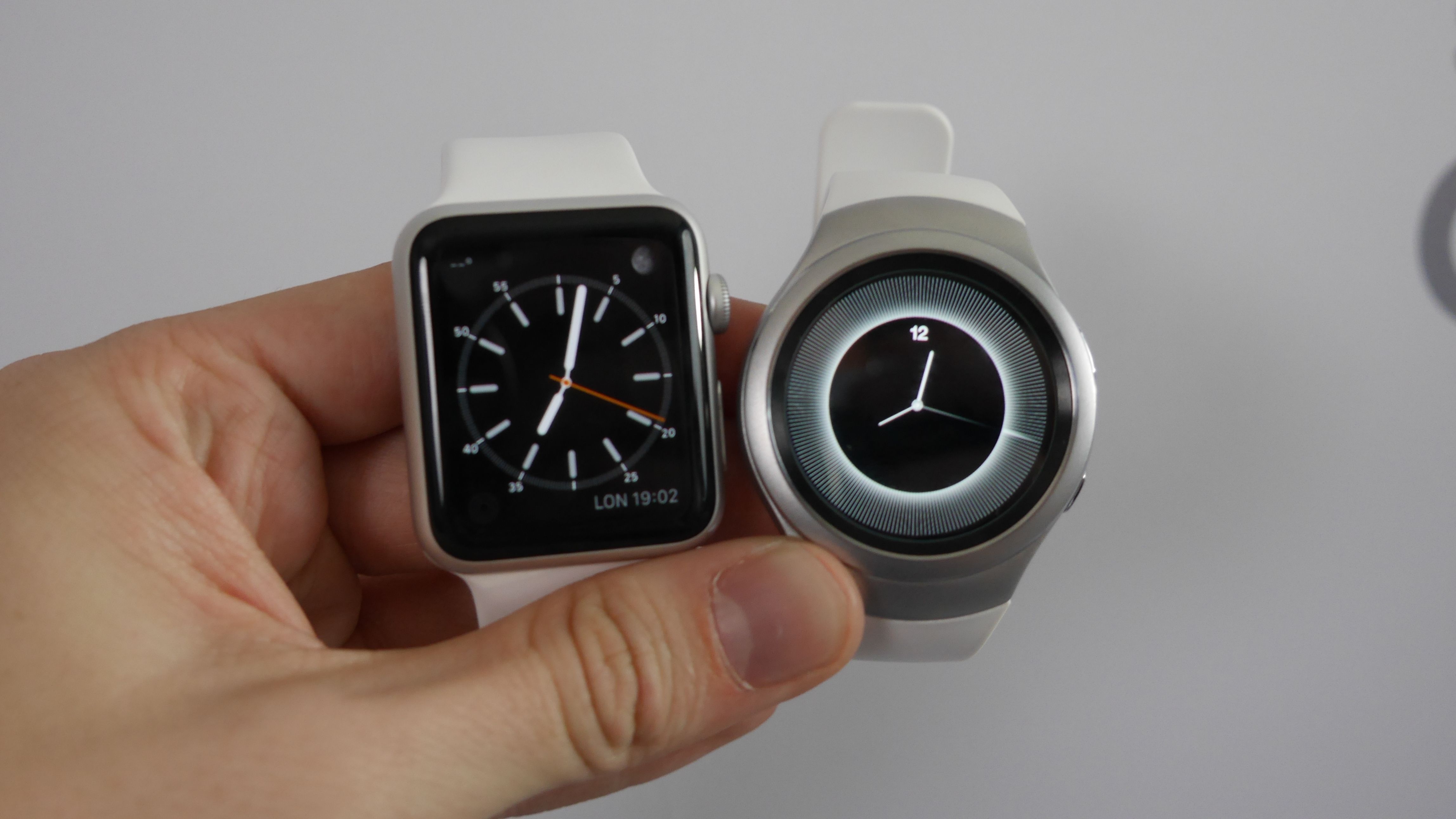 Galaxy gear s2 shop iphone