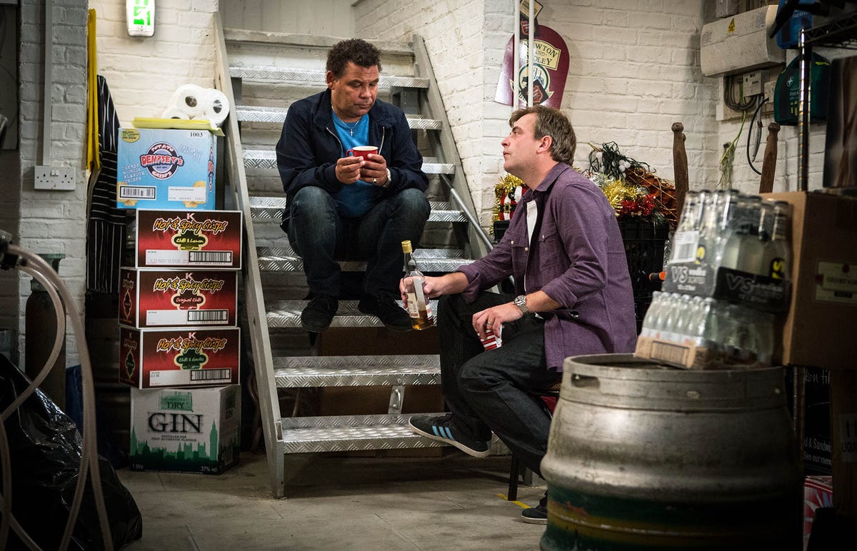 Corrie spoiler photos: Roy struggles with past memories