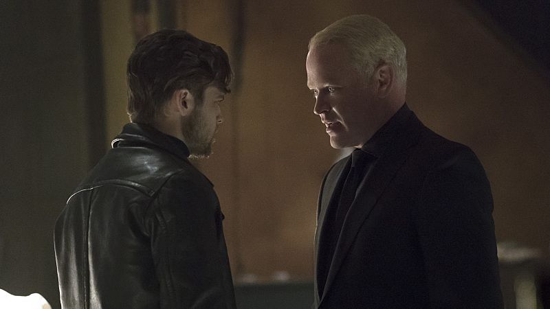 Legends of Tomorrow: Damien Darhk returns