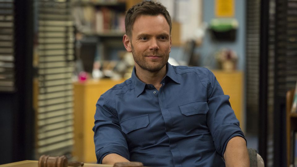 preview for Joel McHale & Gillian Jacobs on Communty axe and future