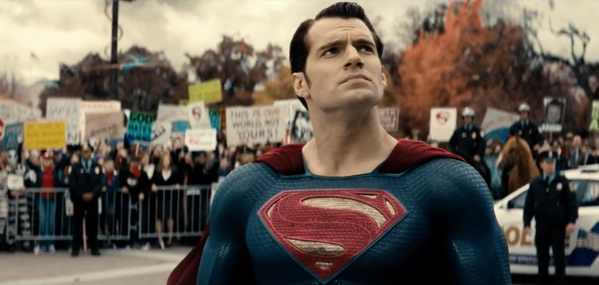 Henry Cavill in Batman v Superman: Dawn of Justice official trailer 2