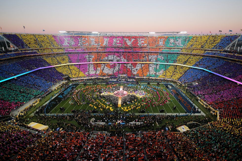 Pepsi Halftime Show Features Coldplay, Beyoncé, & Bruno Mars