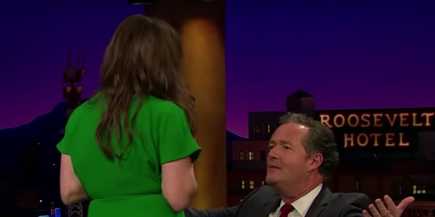 Big Bang Theory Star Mayim Bialik Flashes Piers Morgan In Support Of Susan Sarandon