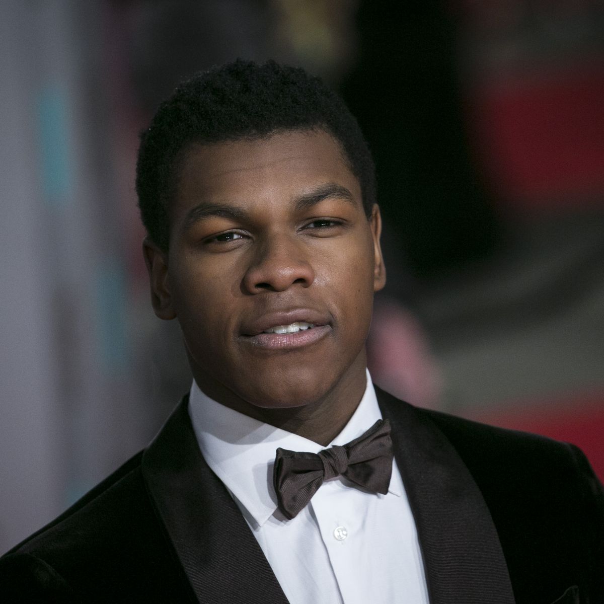 The One Thing John Boyega Hates About Filming With Rian Johnson