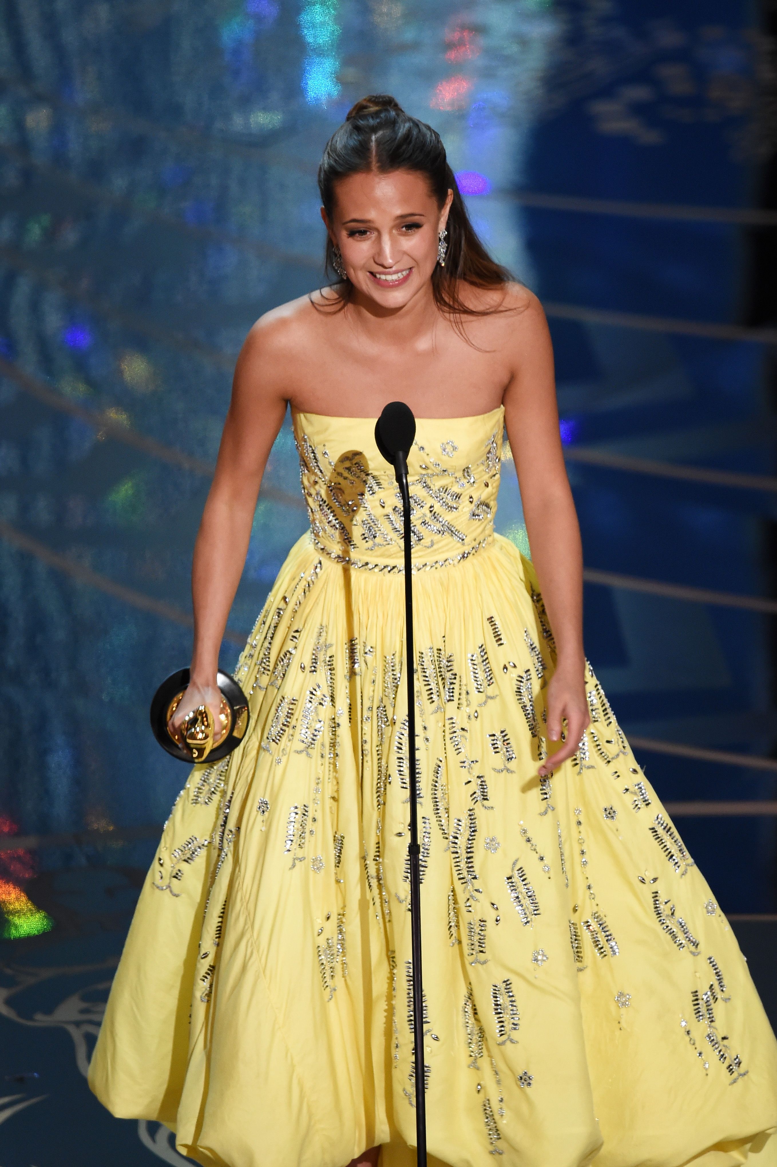 Alicia Vikander Wins Best Supporting Actress