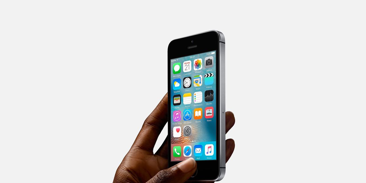 Apple se москва. Смартфон Apple iphone 13 Pro 128gb золотой. Apple iphone se. Айфон си. Iphone se 1-го поколения.
