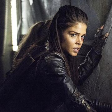 marie avgeropoulos as octavia in the 100 season 3
