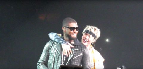 Usher joins Justin Bieber on stage