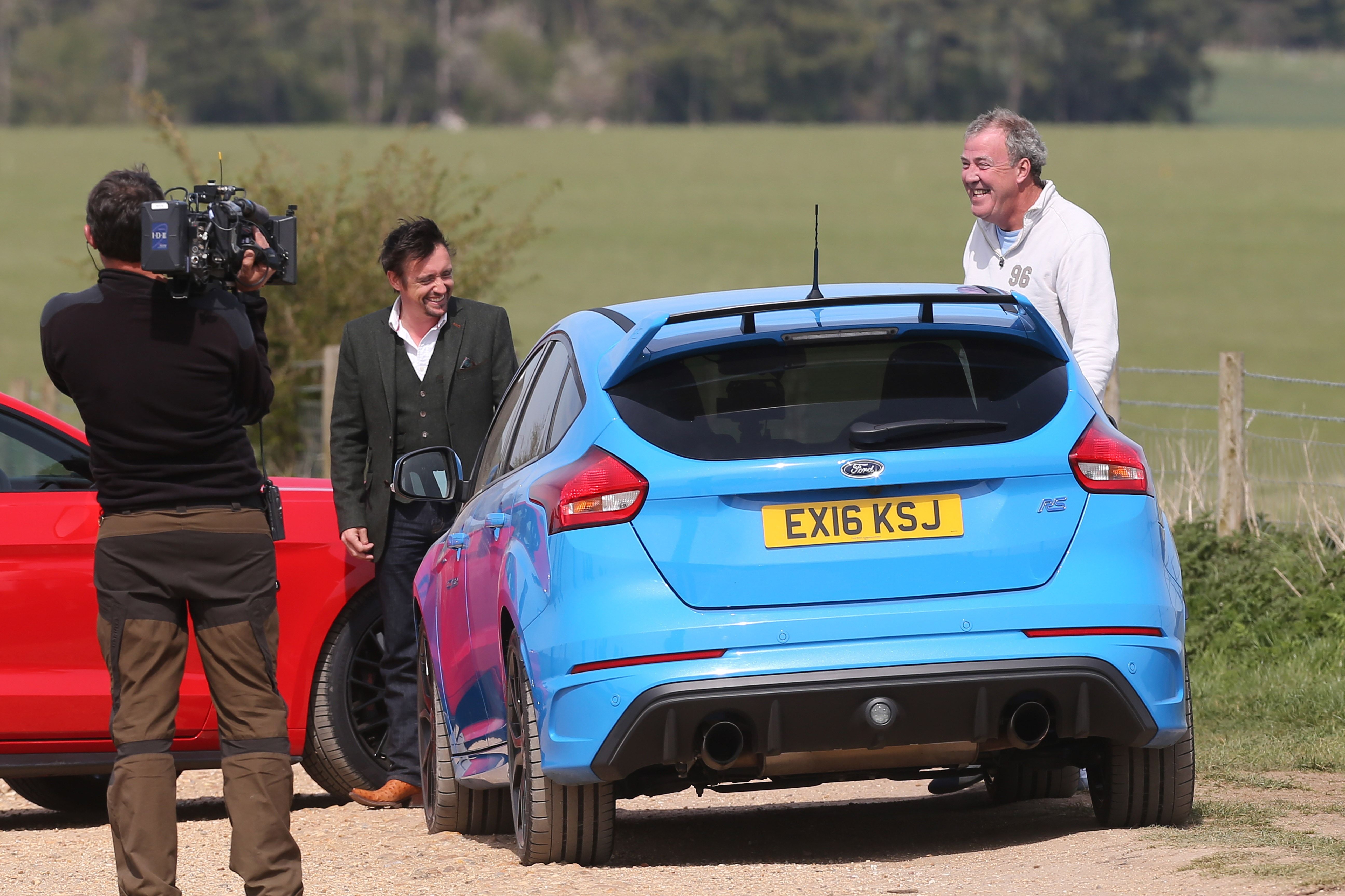 Jeremy Clarkson and Richard race on set of The