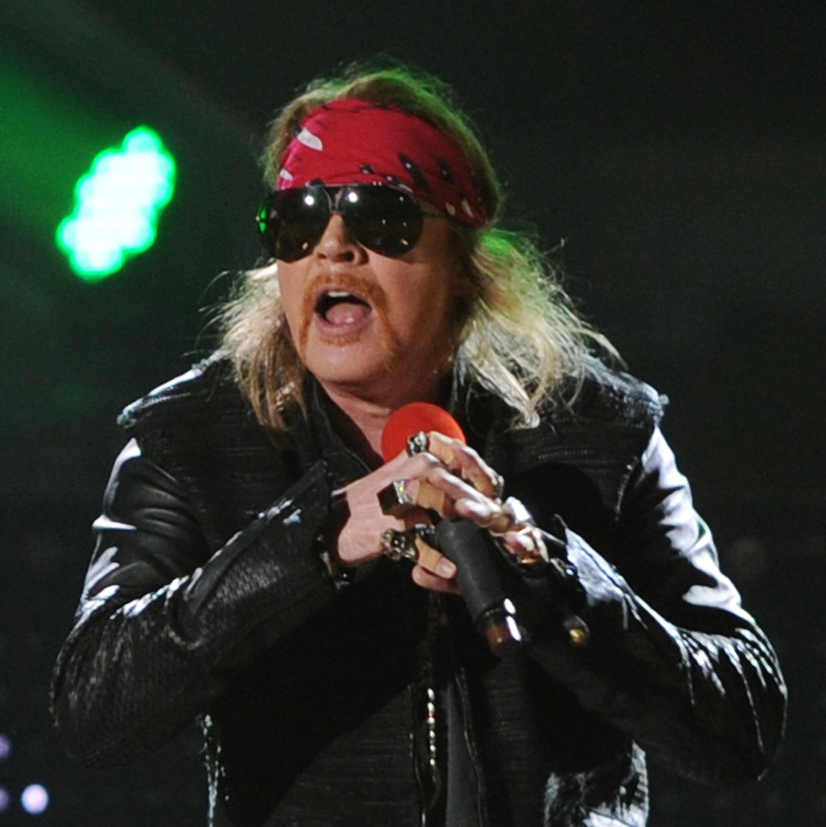 Glastonbury Reveals 2023 Lineup: Elton John, Guns N' Roses, Arctic Monkeys,  Lizzo, More