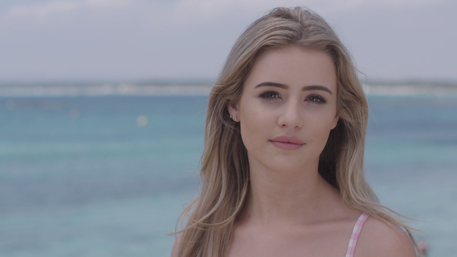 Love Island: New girl Tina Stinnes has her eye on Scott - and says Olivia  could be gameplaying