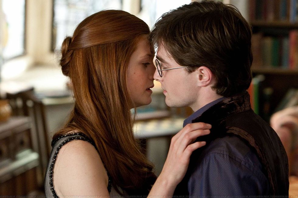 Bonnie Wright als Ginny Weasley und Daniel Radcliffe als Harry Potter in „Harry Potter und der Halbblutprinz“.