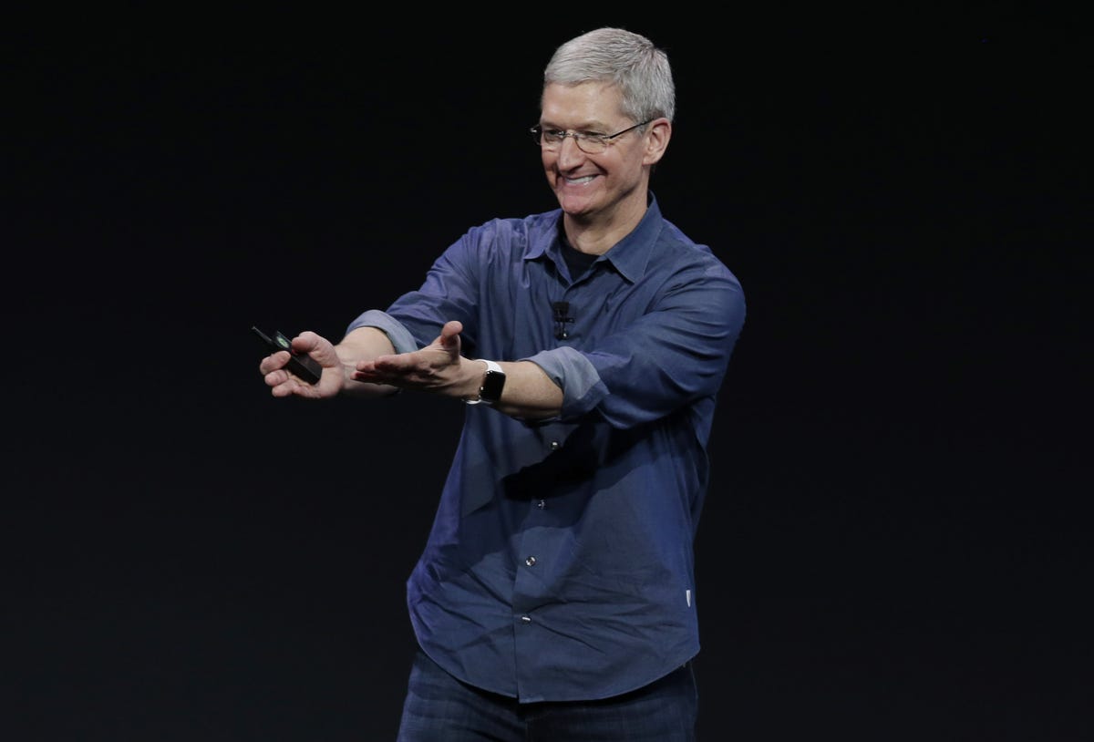 Tim Cook favours augmented reality over virtual reality