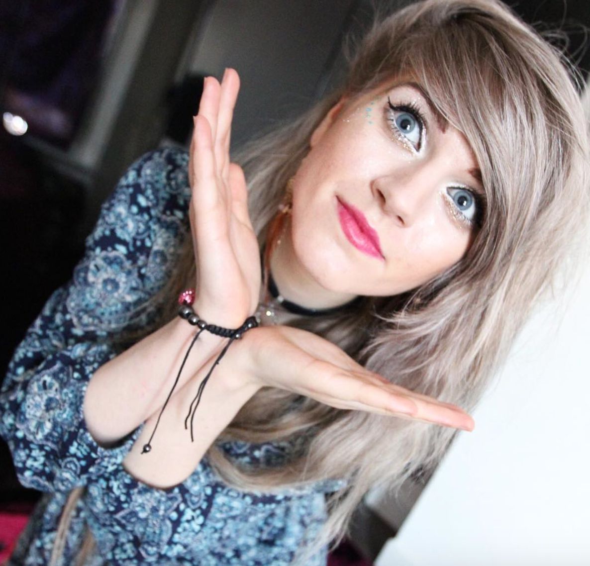 YouTuber Marina Joyce sparks concern after weird video post and calls for  public meet up