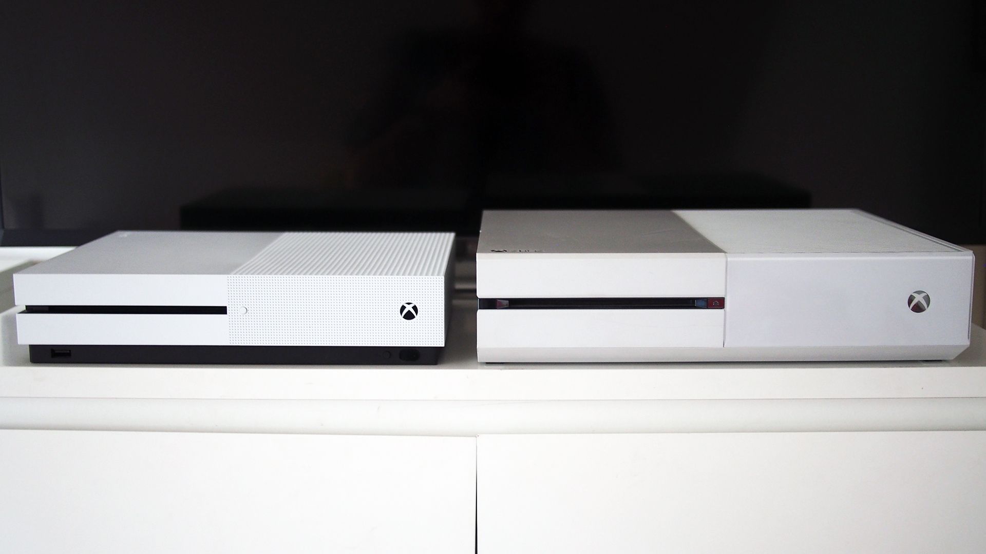 difference between xbox one and xbox one s