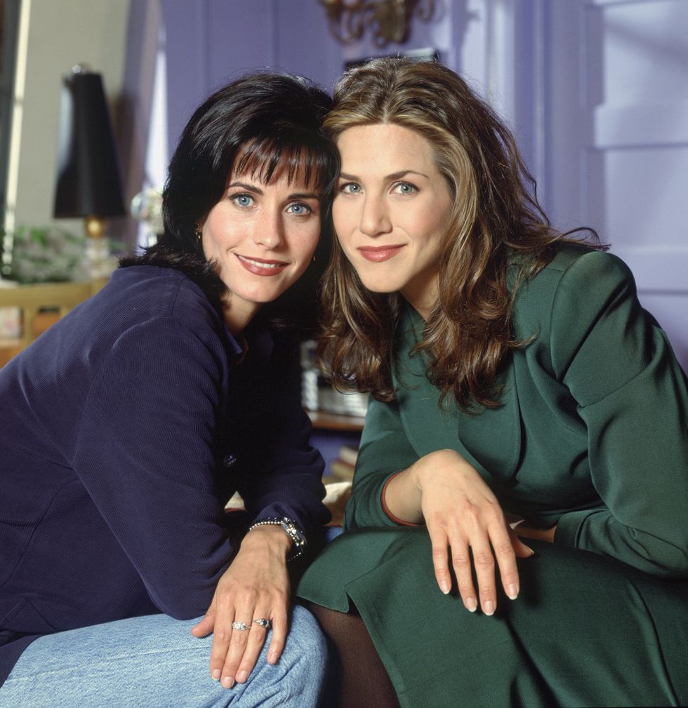 courteney cox as monica and jennifer aniston as rachel on friends