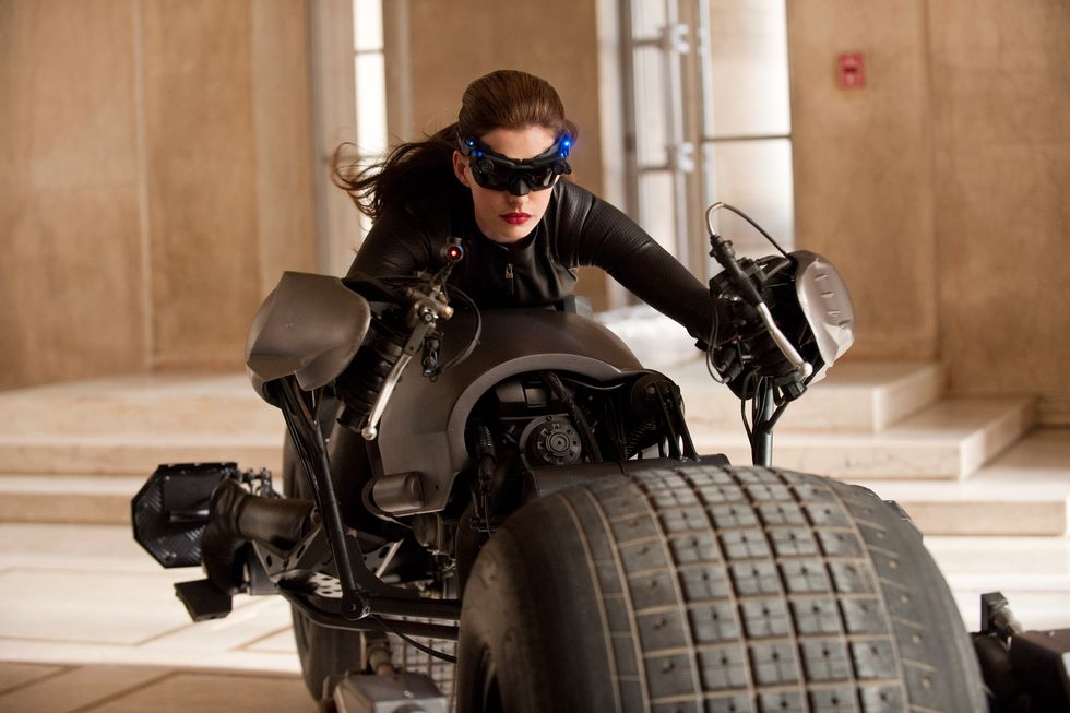 anne hathaway as catwoman in dark knight rises