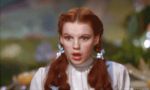 judy garland as dorothy gale in the wizard of oz