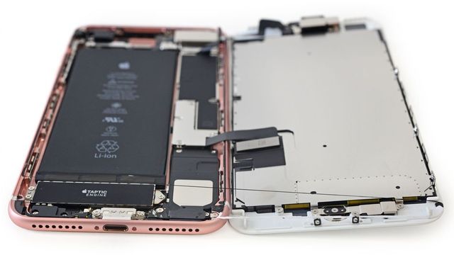 Somebody's already broken down what's INSIDE the iPhone 7 Plus