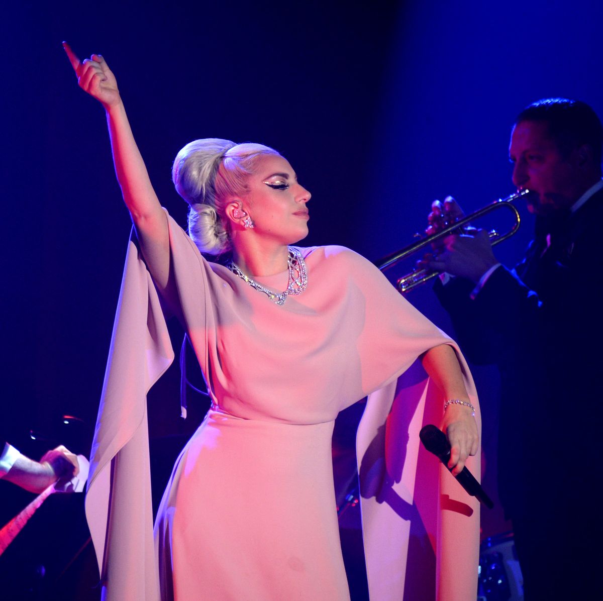 1475216612-lady-gaga.jpg?crop=0.747xw:1.