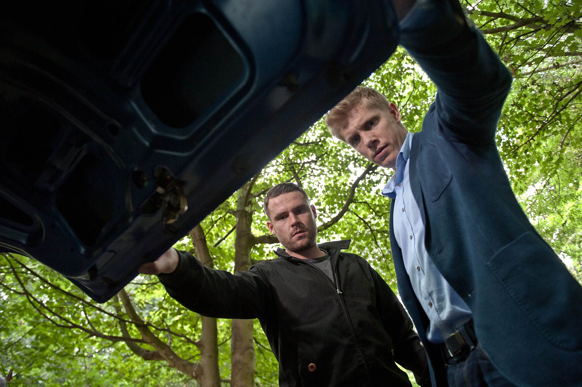 Robron Car Crash? Emmerdale Airs Shock Cliffhanger For Robert Sugden ...