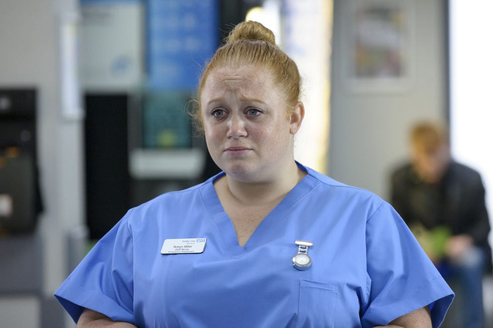 Casualtys Robyn Miller Is Heading To Holby City For Huge Lofty And Dom