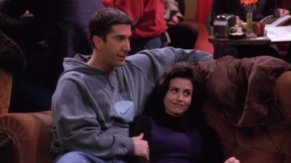 Friends: David Schwimmer as Ross and Courteney Cox as Monica