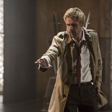 Matt Ryan guests as John Constantine on 'Arrow'