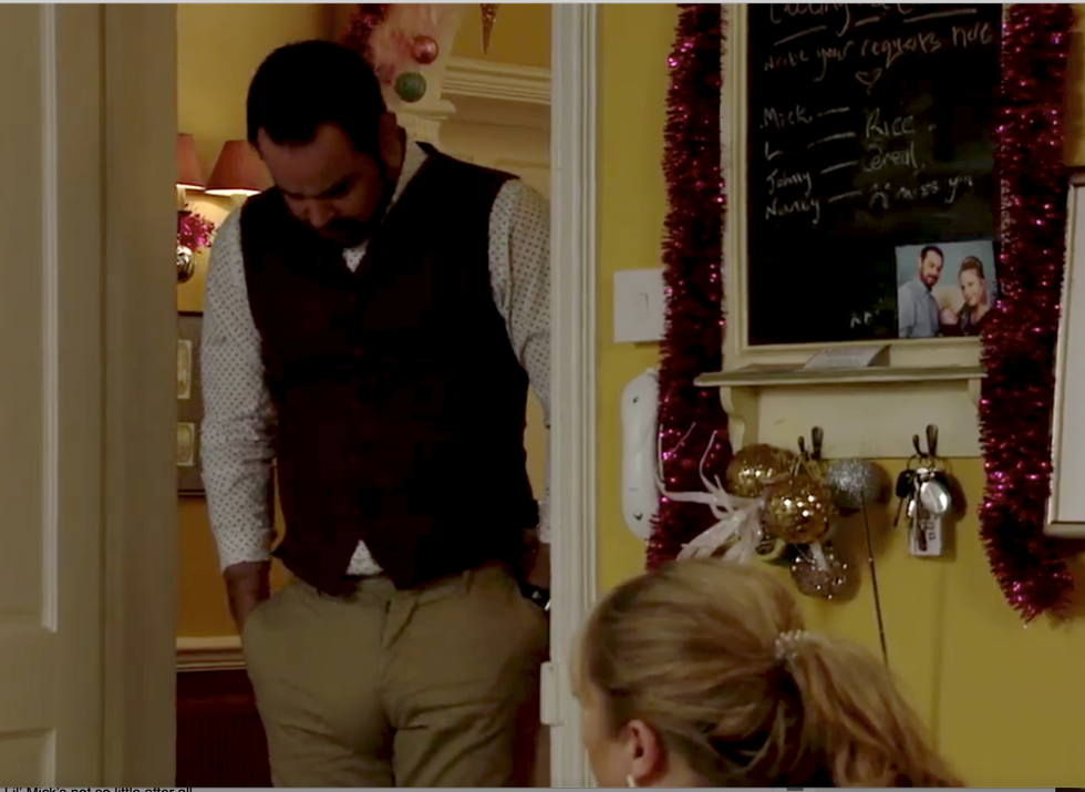 Eastenders Danny Dyer S Bulge Is Out Of Control And Nobody Can T Quite Handle It