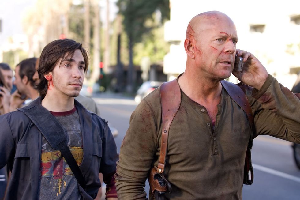 Justin Long and Bruce Willis in Live Free or Die Hard