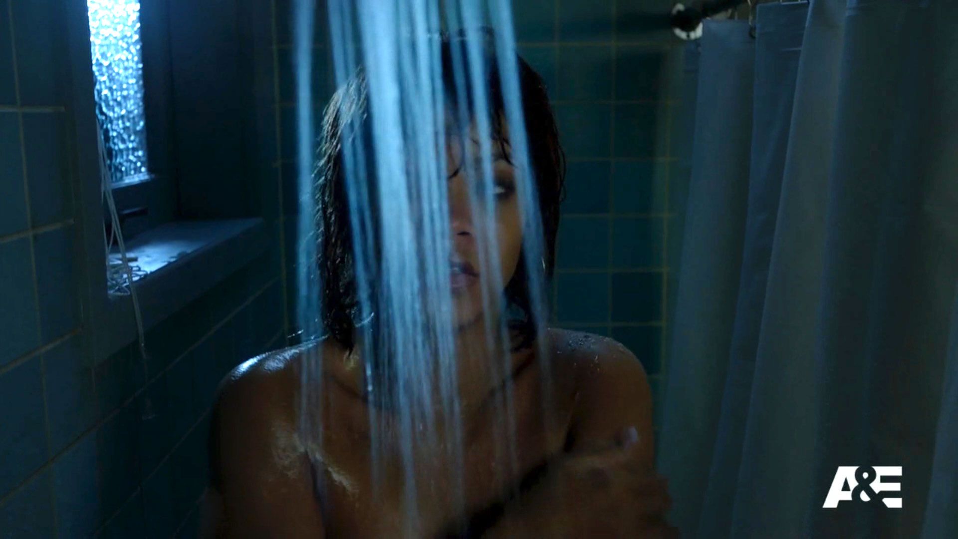 Bates Motel adapted that iconic Psycho shower scene, but did Rihanna  survive?