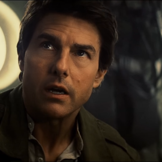 Tom Cruise apparently doesn't let people run on-screen with him