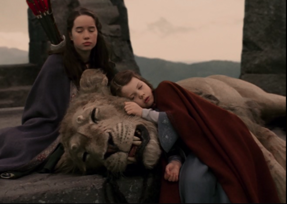 the lion, the witch and the wardrobe, stone table scene