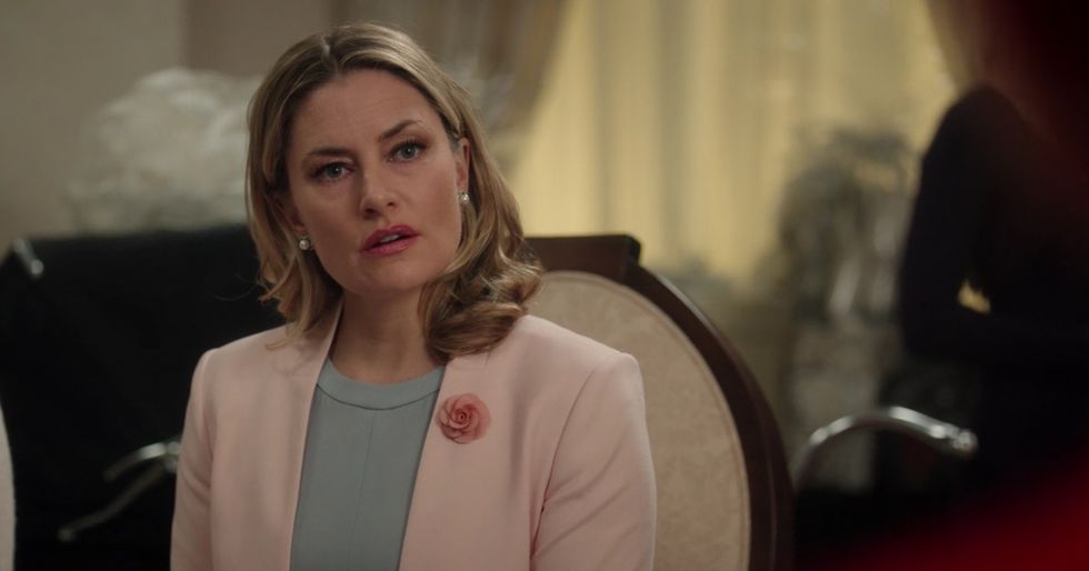 Riverdales Madchen Amick Says Co Star Wont Return For Season 7