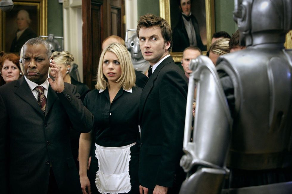billie piper and david tennant in 'doctor who' s02e05, 'rise of the cybermen'