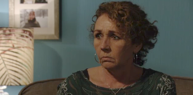 Tracey the Barmaid gets sacked in EastEnders
