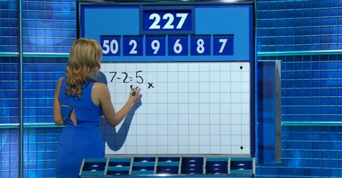 Countdown S Rachel Riley Suffers Wardrobe Malfunction