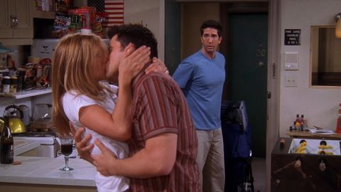 Friends - Joey and Rachel kiss