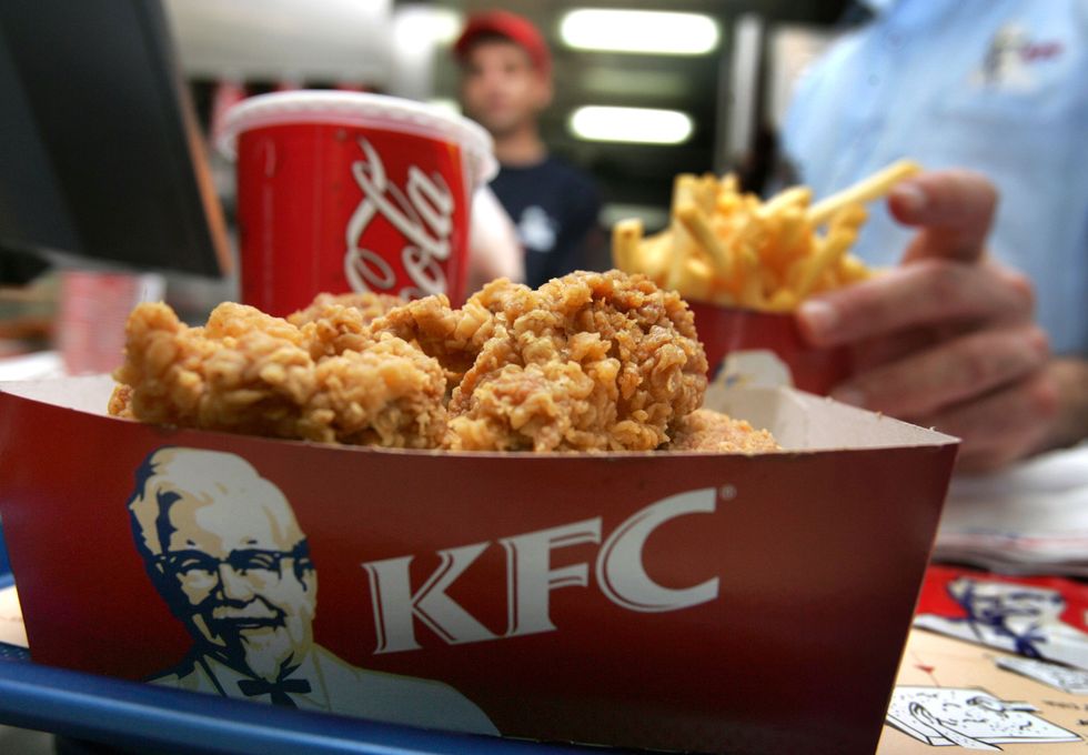 Some genius tweeted KFC for a whole year until they brought back his ...