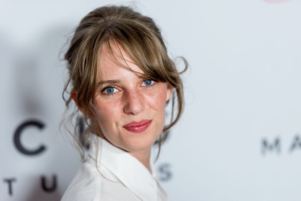 Maya Hawke (‘Stranger Things’) joins her mother Uma Thurman for a new movie