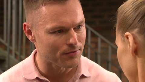 DS Armstrong and Cindy Cunningham in Hollyoaks