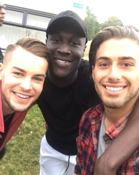 photo Kem Cetinay Instagram chris hughes and kem cetinay