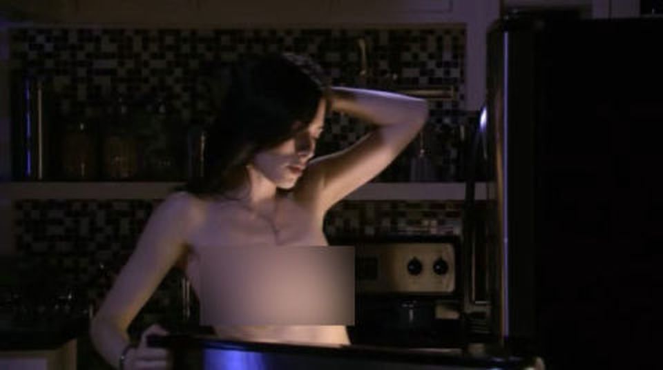 Jaime Murray topless in 'Dexter'