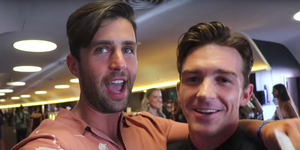 Drake Bell and Josh Peck reunite in video at the VMAs