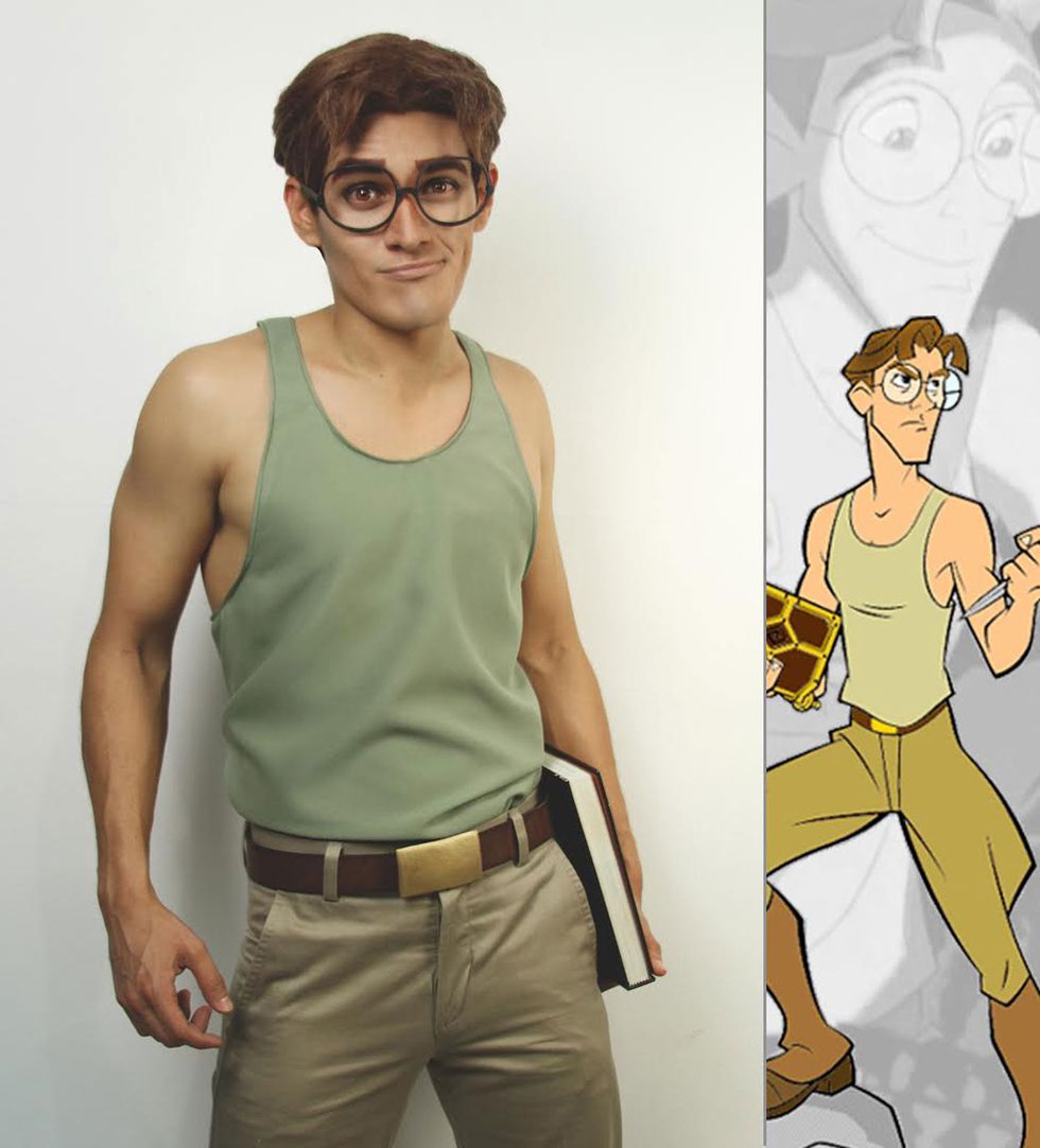 This guy cosplayed as a different Disney prince every day for a