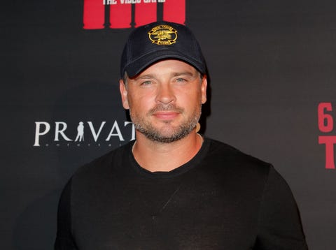 1506592171 tom welling