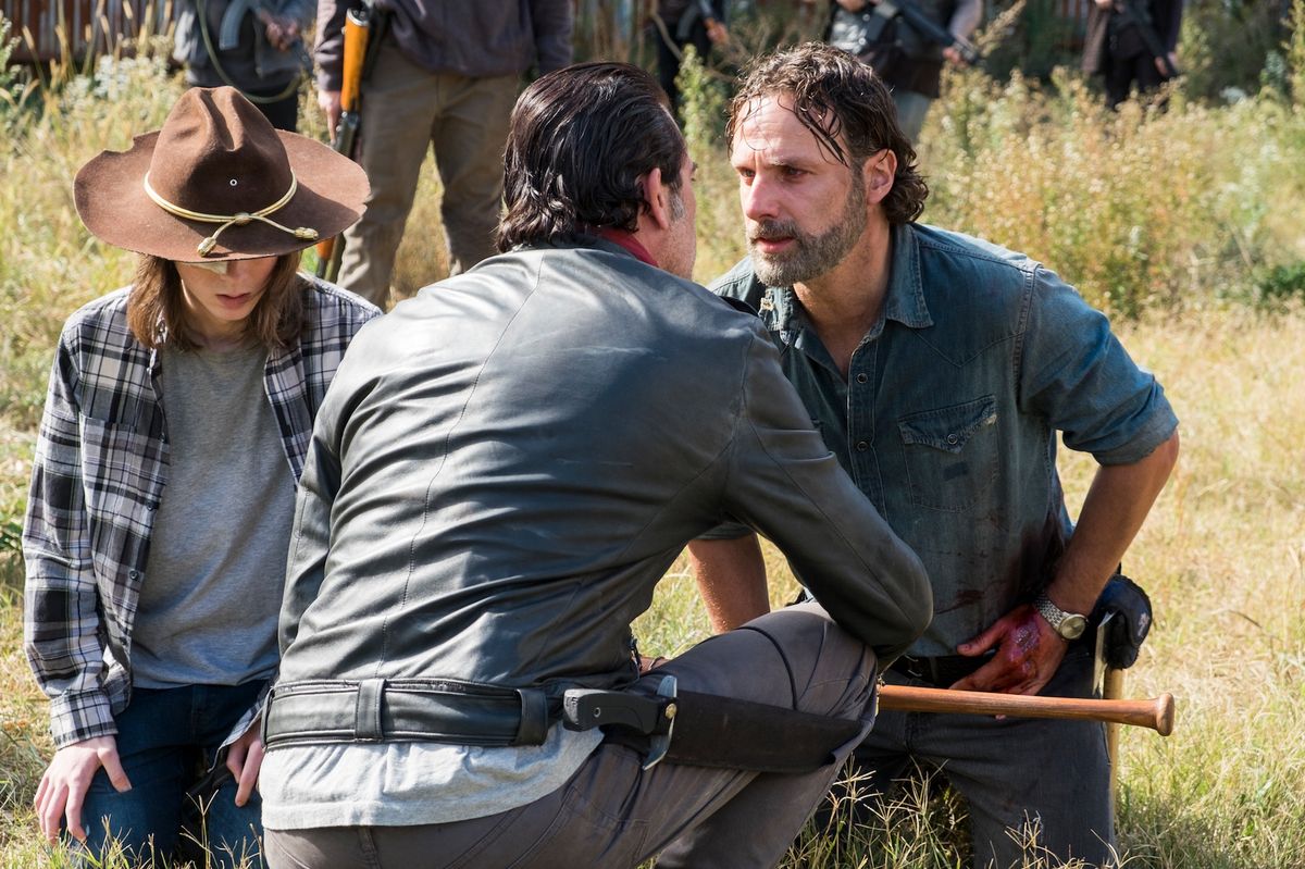 Carl, Negan and Rick in 'The Walking Dead' s07e16