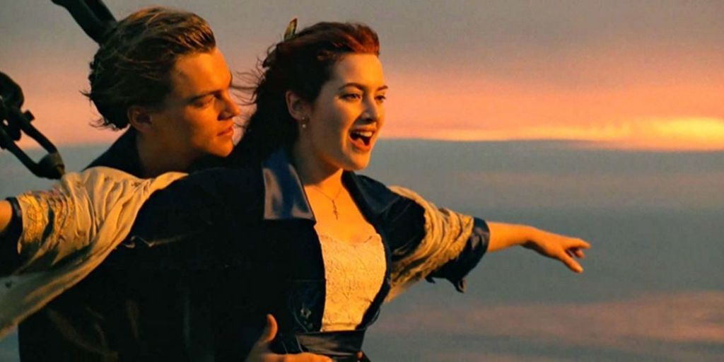 MN Plus - Hollywood's Finest - #GoldClassScenes – The famous Titanic pose.  | Facebook