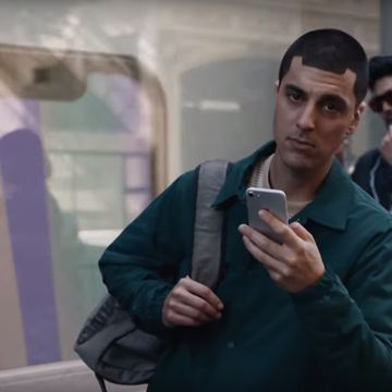 Samsung savages Apple in new Galaxy advert