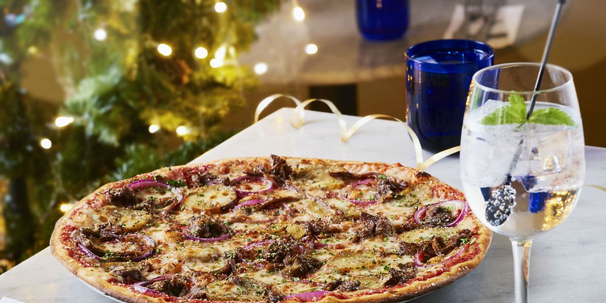 Pizza Express just launched ROAST DINNER pizza for Christmas